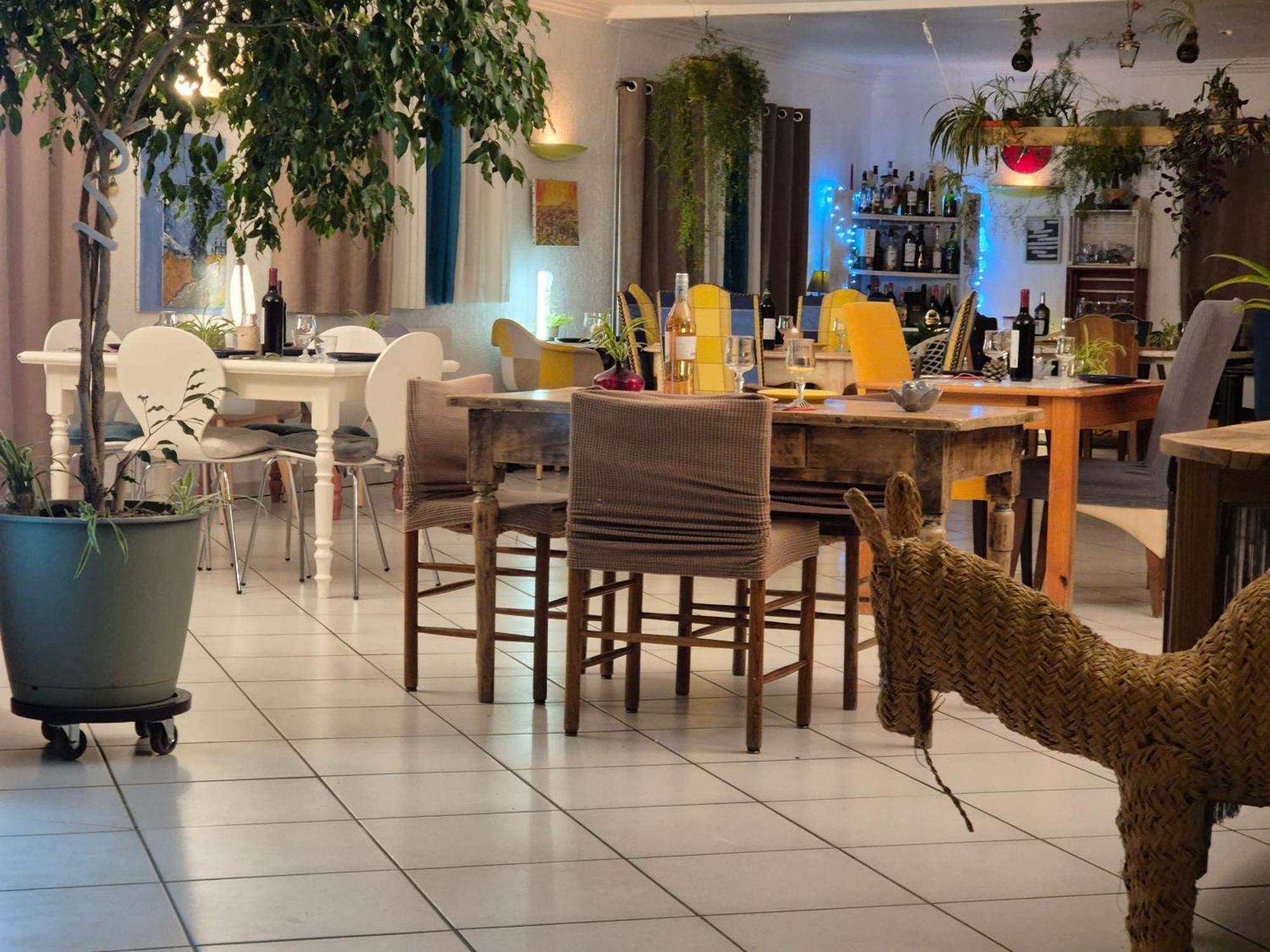 Bel Hotel Restaurant La Gentilhommiere Trebes Luaran gambar